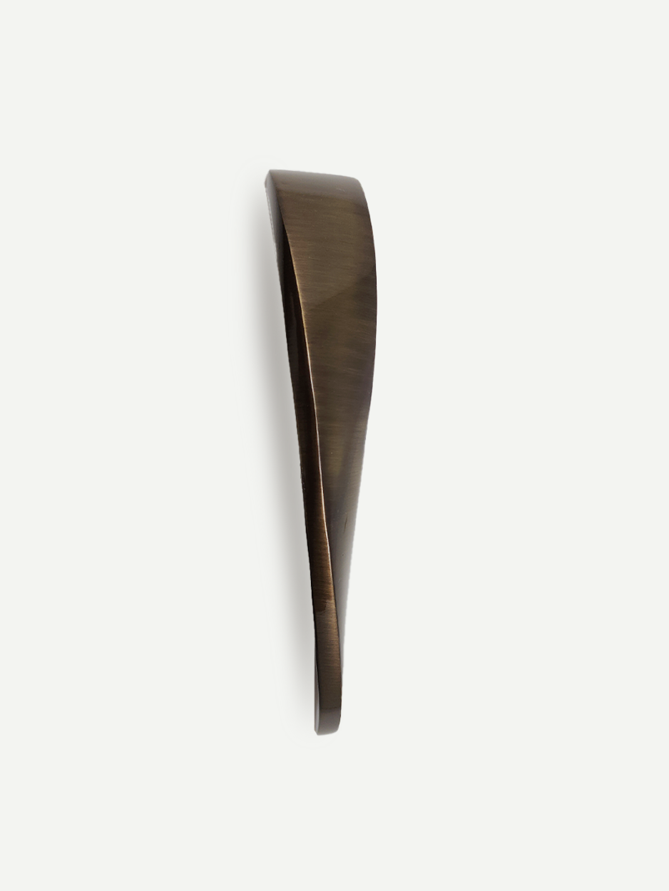 Wardrobe Handle - COIL