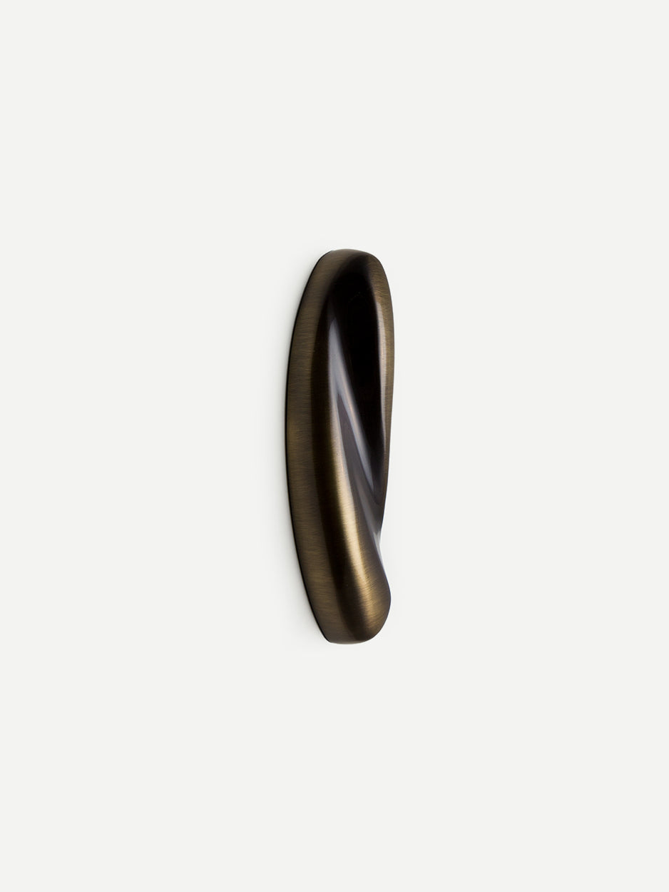 FLARE CABINET PULL IN ANTIQUE BRONZE FOR DRAWERS AND WARDROBE DOORS - GLITTERS HARDWARE