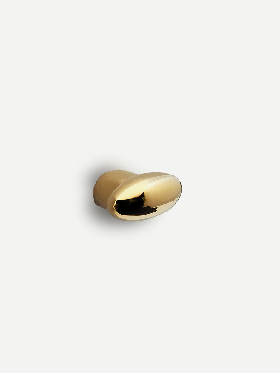 Oval-shaped brass furniture knob – premium cabinet hardware