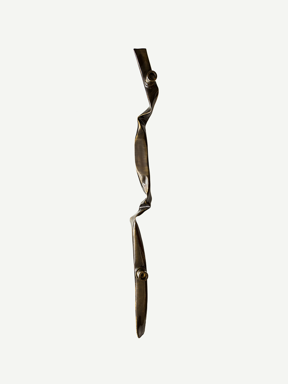 Contemporary sculpted handles for luxury main doors