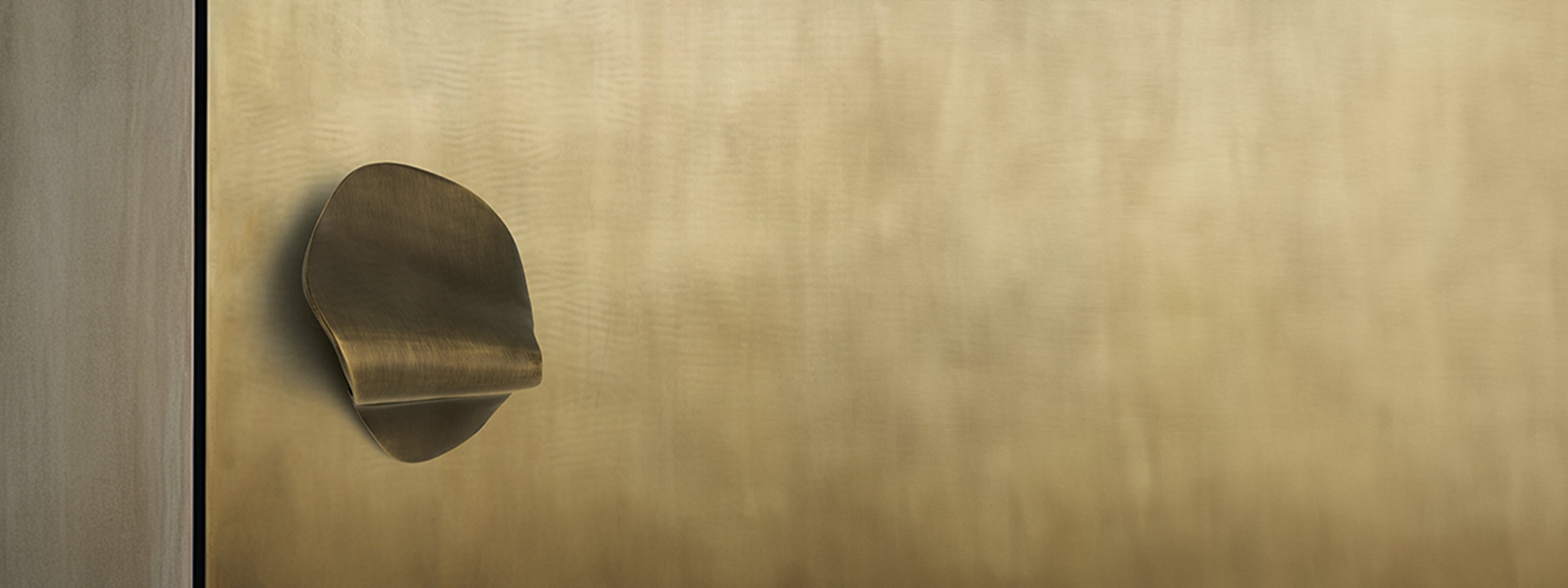 Luxury brass hardware for kitchens, wardrobes, and front doors