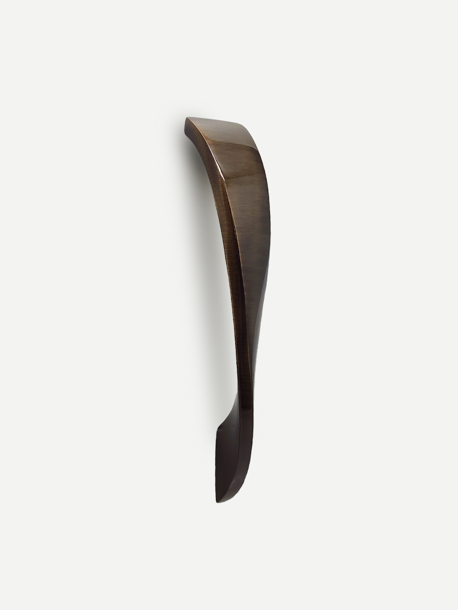 Wardrobe Handle - COIL