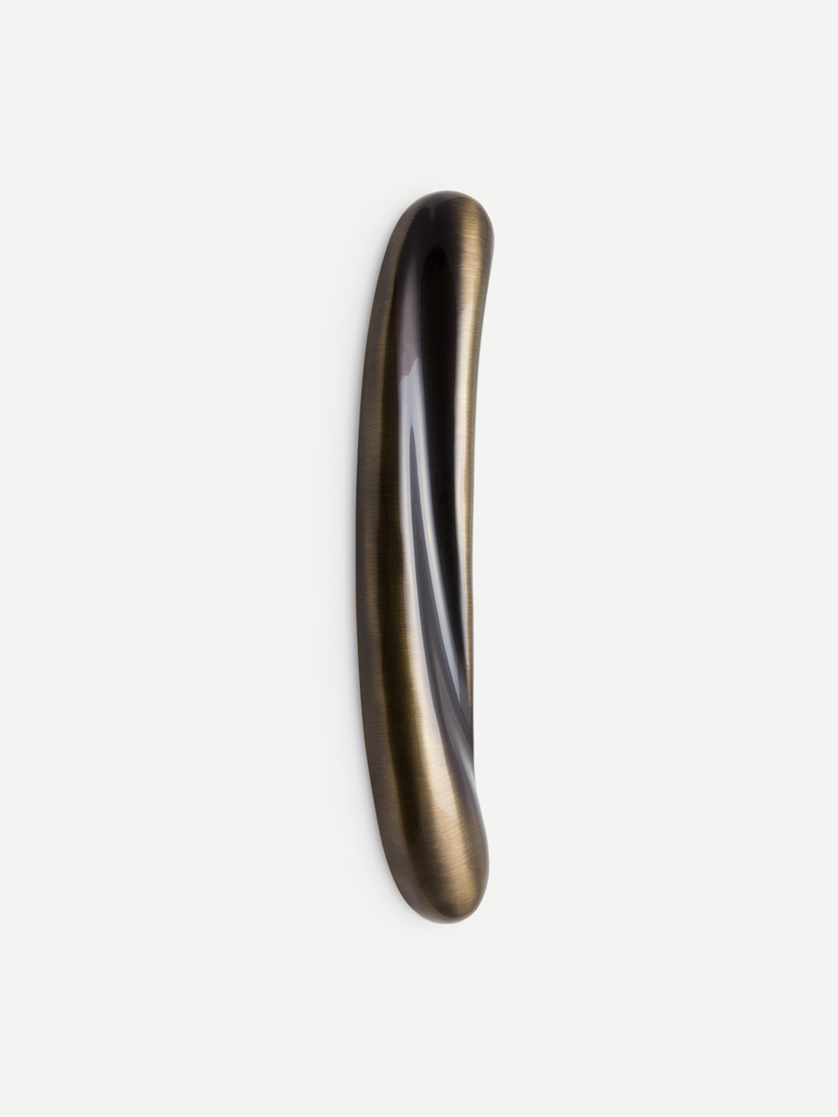 Designer wardrobe pull handles for contemporary wardrobes
