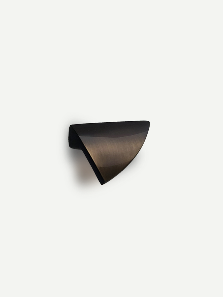 Antique finish cabinet knob for vintage-style furniture
