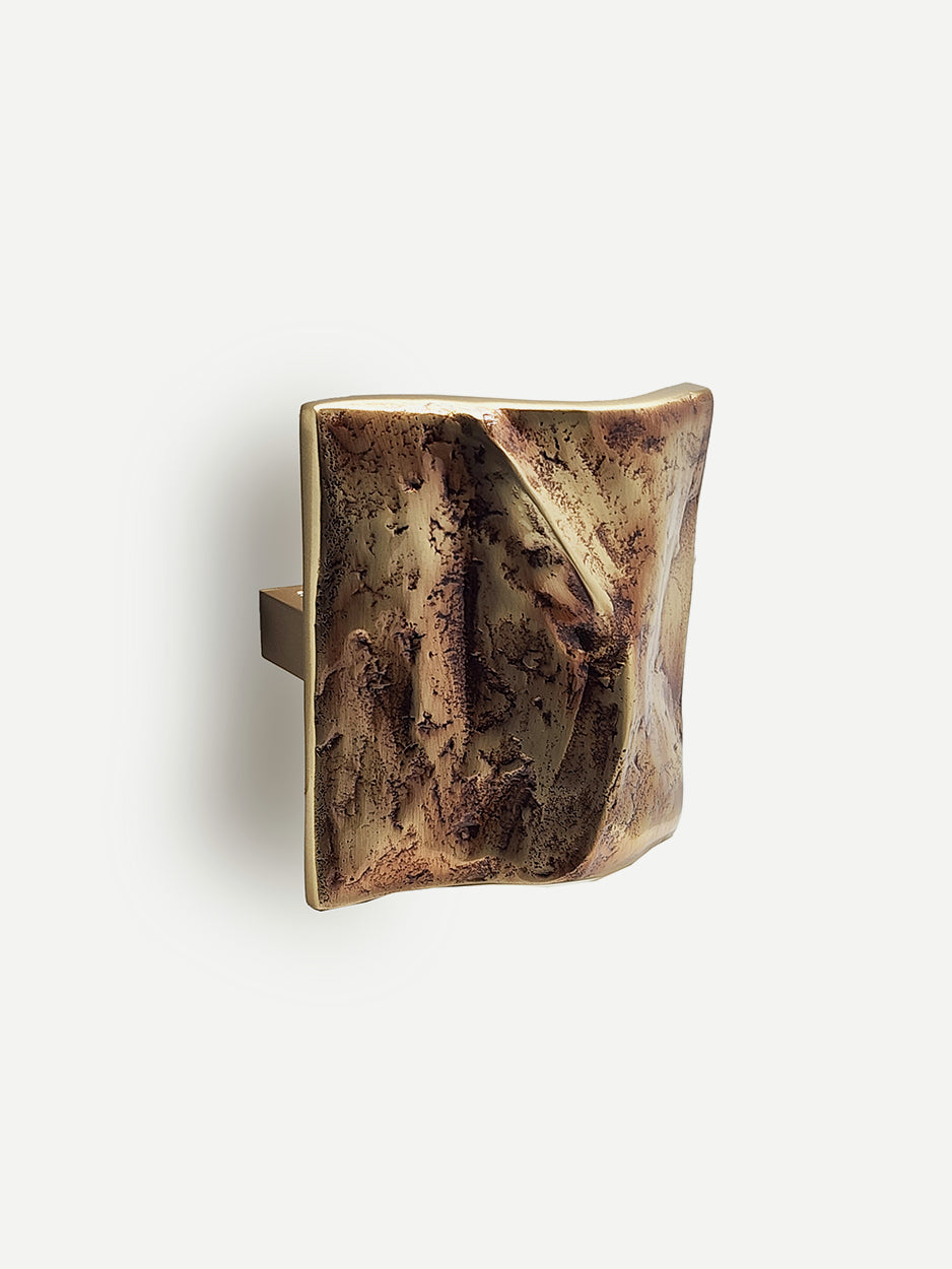 Unique luxury cabinet pulls for high-end kitchens and wardrobes