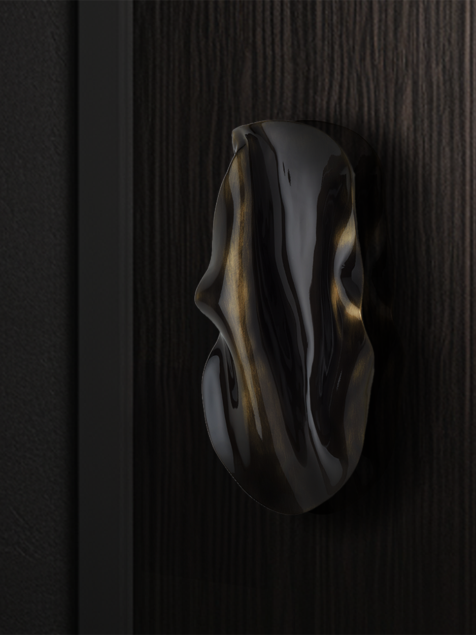 Luxury front door handles in solid brass for main entrances