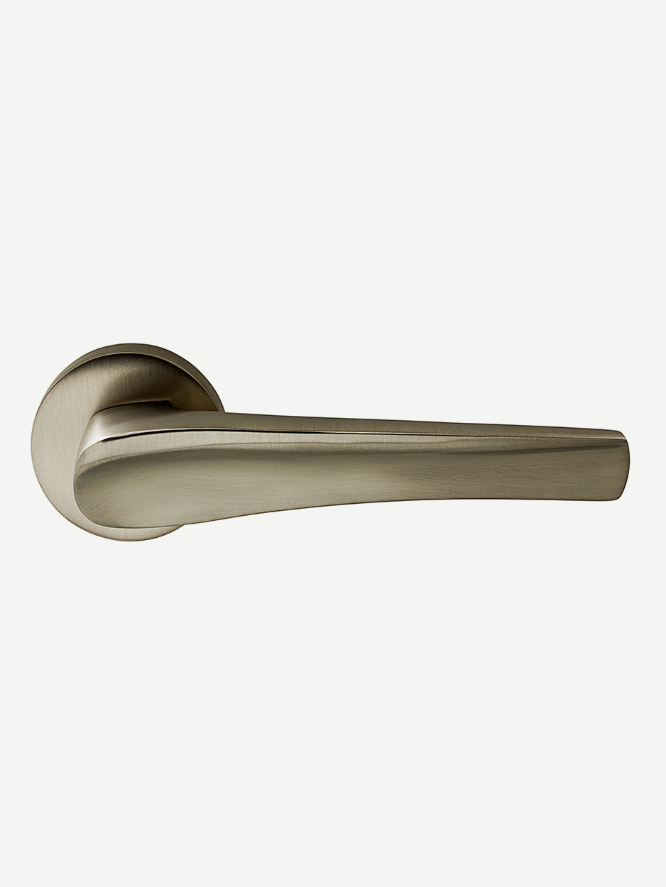 Image of the ELM Lever Handle in a satin nickel finish. The handle’s form, inspired by nature, adds a timeless and elegant touch to contemporary home interiors.