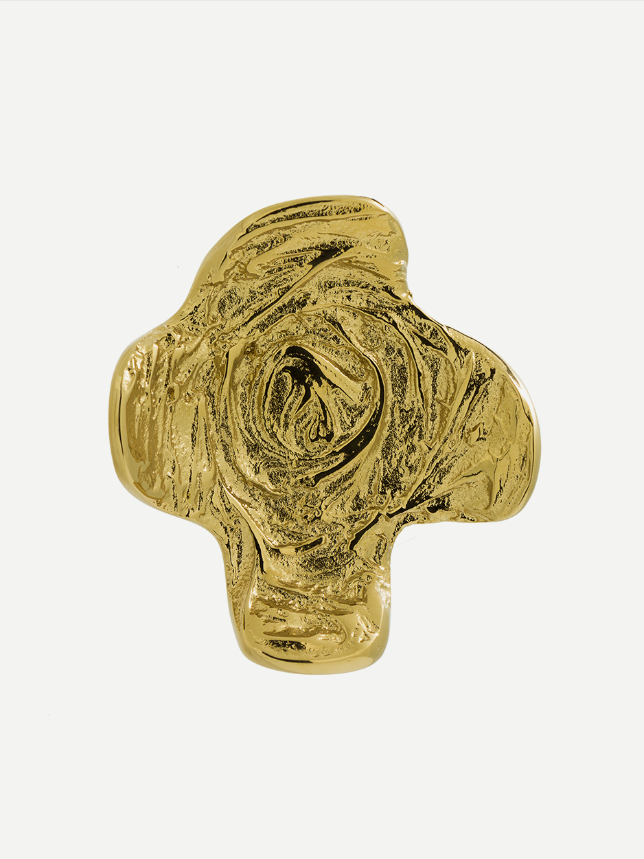 LAVA 3 cabinet and drawer pull in Gold PVD, showcasing a luxurious, textured design inspired by lava flows. Handcrafted for an artistic touch, perfect for adding a refined look to your cabinets.