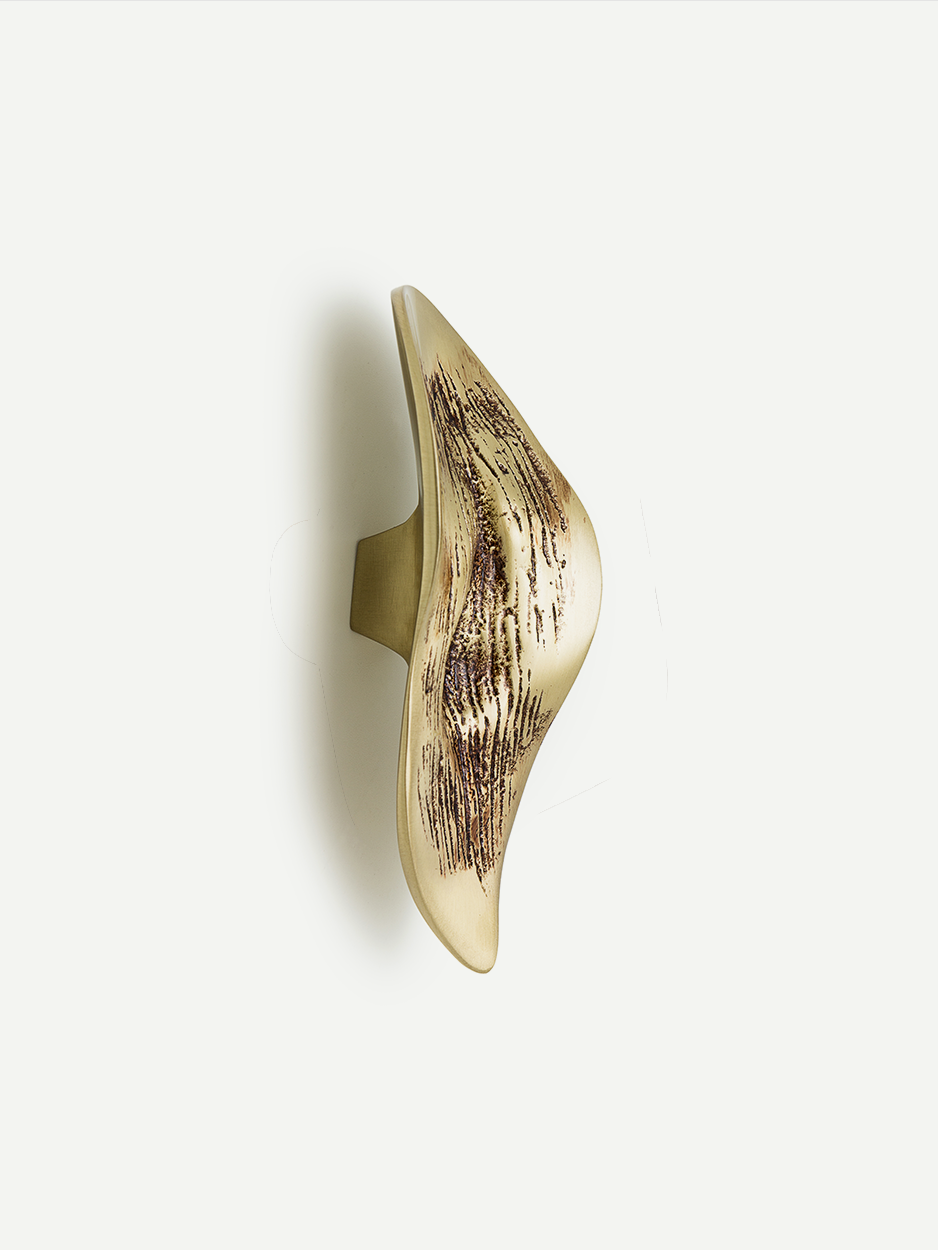Premium gold leaf shape pull for drawers, cupboards, and cabinets
