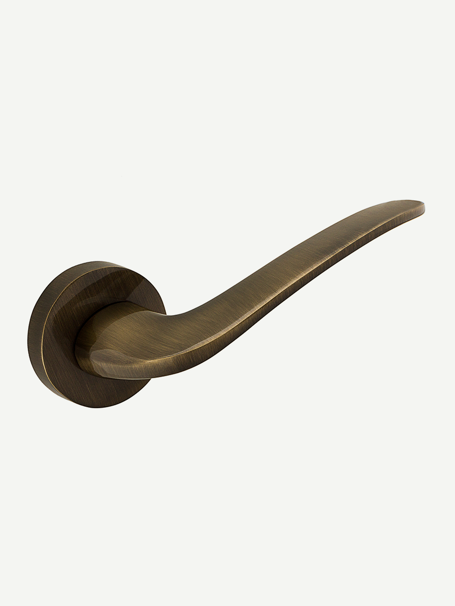 Minimalist brass lever handle for contemporary doors
